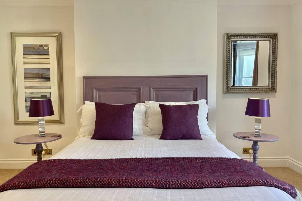 Lavender Apartment - Spacious Apartment Close To The Beach Deal Luaran gambar